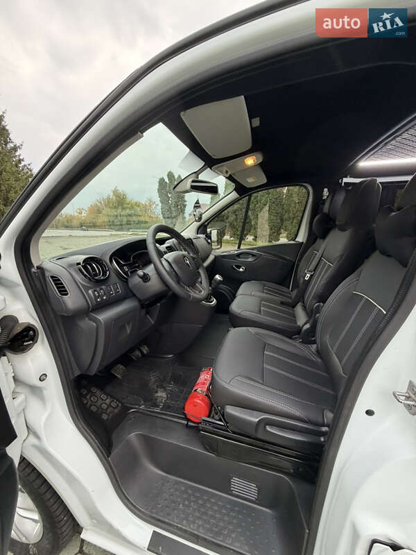 Минивэн Renault Trafic 2021 в Дубно