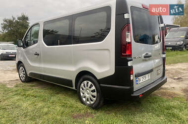 Минивэн Renault Trafic 2021 в 