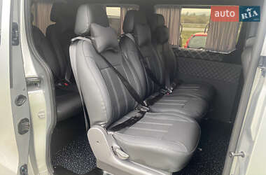 Минивэн Renault Trafic 2021 в 