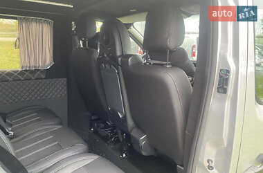 Минивэн Renault Trafic 2021 в 