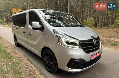 Минивэн Renault Trafic 2020 в 