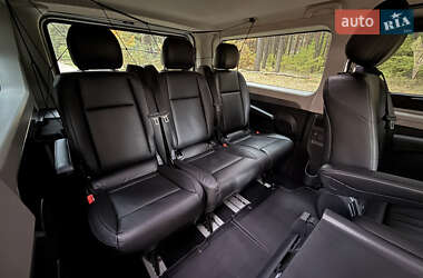 Минивэн Renault Trafic 2020 в 