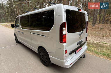 Минивэн Renault Trafic 2020 в 