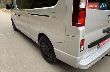 Минивэн Renault Trafic 2020 в 