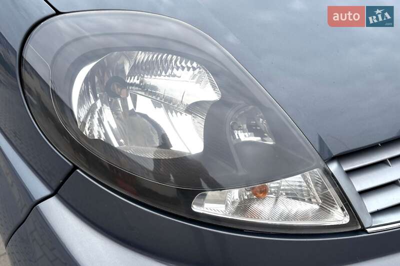 Минивэн Renault Trafic 2013 в Житомире фото 28 Минивэн Renault Trafic 2013 в Житомире