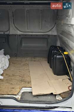 Вантажний фургон Renault Trafic 2004 в 