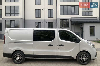 Минивэн Renault Trafic 2019 в 