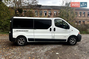 Минивэн Renault Trafic 2006 в 