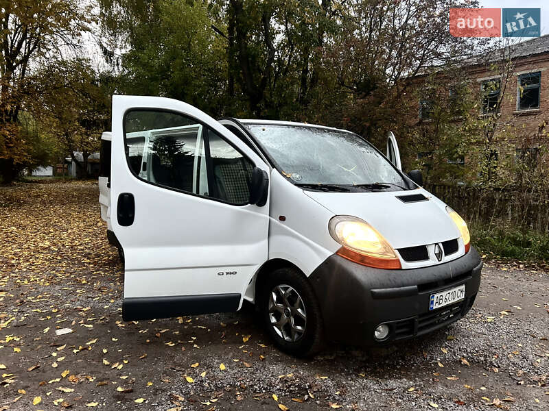 Мінівен Renault Trafic 2006 в Хмільнику