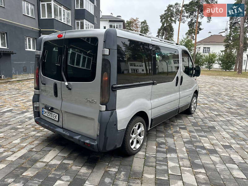 Минивэн Renault Trafic 2002 в Ахтырке фото 5 Минивэн Renault Trafic 2002 в Ахтырке
