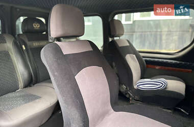 Минивэн Renault Trafic 2002 в  фото 14 Минивэн Renault Trafic 2002 в