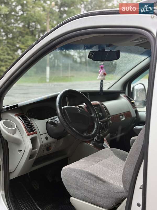 Минивэн Renault Trafic 2007 в Тульчине