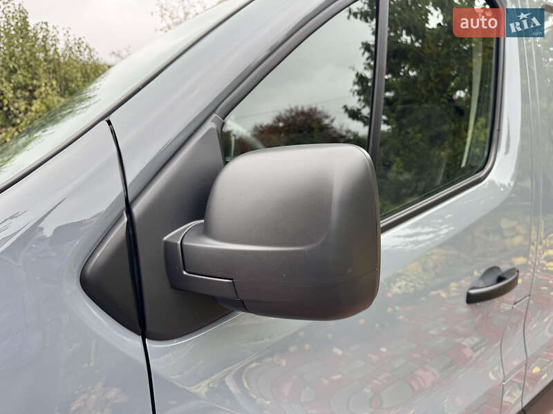 Грузовой фургон Renault Trafic 2020 в Казатине