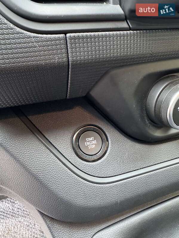 Грузовой фургон Renault Trafic 2023 в Казатине фото 47 Грузовой фургон Renault Trafic 2023 в Казатине