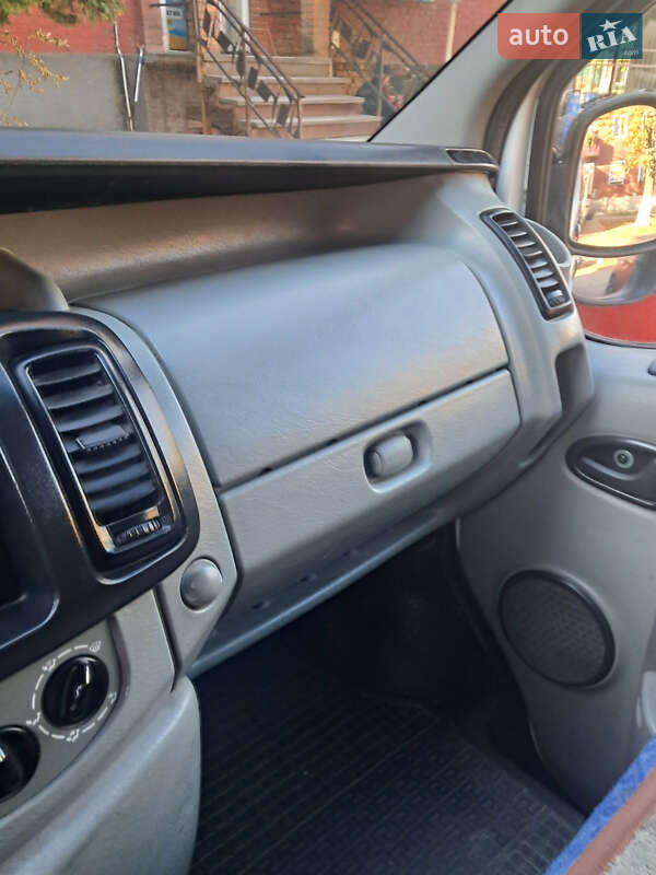 Минивэн Renault Trafic 2007 в Добротворе