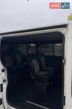Минивэн Renault Trafic 2009 в 