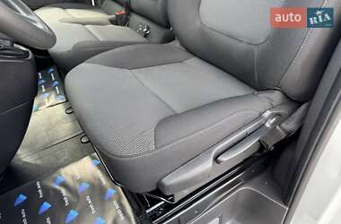 Грузопассажирский фургон Renault Trafic 2020 в 