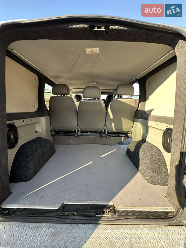 Минивэн Renault Trafic 2011 в Калиновке фото 51 Минивэн Renault Trafic 2011 в Калиновке