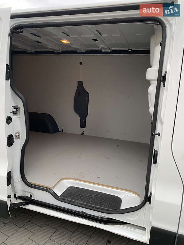 Грузовой фургон Renault Trafic 2023 в Львове фото 22 Грузовой фургон Renault Trafic 2023 в Львове