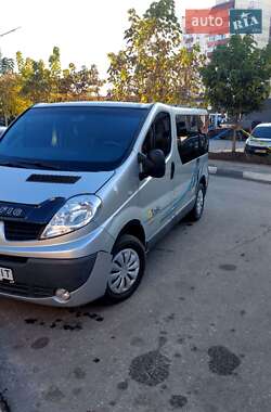 Минивэн Renault Trafic 2009 в 