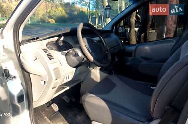 Минивэн Renault Trafic 2009 в 