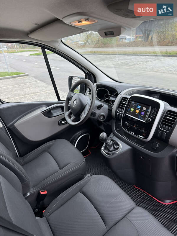 Грузопассажирский фургон Renault Trafic 2018 в Виннице фото 25 Грузопассажирский фургон Renault Trafic 2018 в Виннице