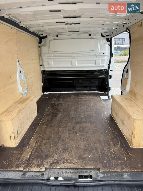 Грузопассажирский фургон Renault Trafic 2018 в Виннице фото 45 Грузопассажирский фургон Renault Trafic 2018 в Виннице