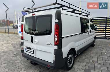 Минивэн Renault Trafic 2014 в 
