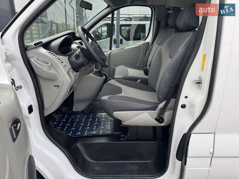 Минивэн Renault Trafic 2014 в Ровно