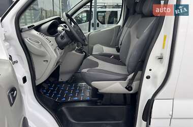 Минивэн Renault Trafic 2014 в 