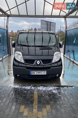 Минивэн Renault Trafic 2011 в Рокитном