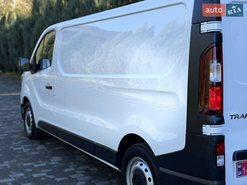 Вантажний фургон Renault Trafic 2023 в Самборі