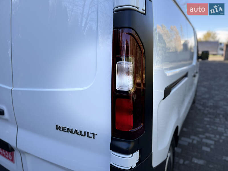 Вантажний фургон Renault Trafic 2023 в Самборі