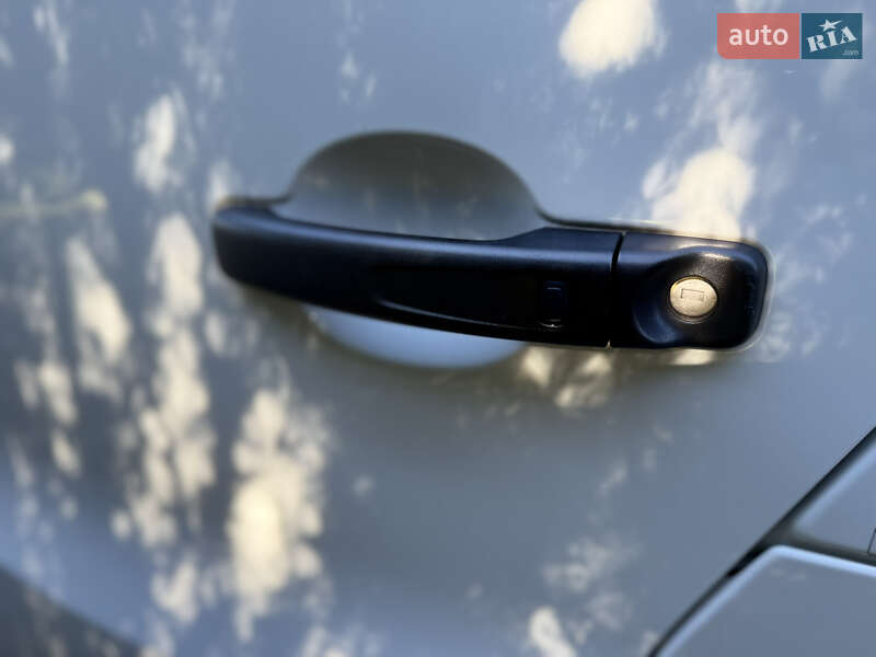 Вантажний фургон Renault Trafic 2023 в Самборі