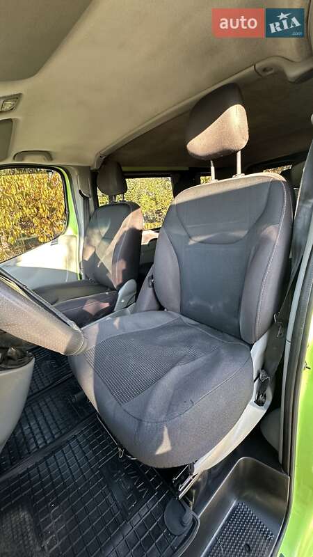 Минивэн Renault Trafic 2009 в Бершади