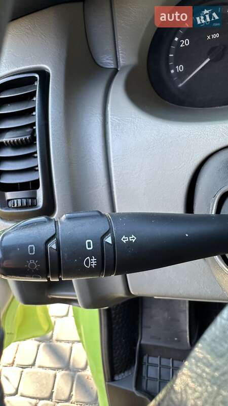 Минивэн Renault Trafic 2009 в Бершади