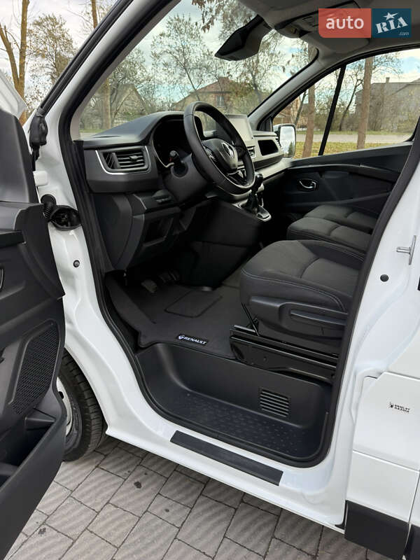 Грузовой фургон Renault Trafic 2023 в Львове