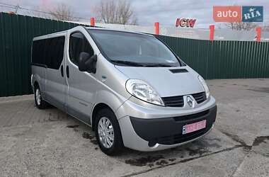 Минивэн Renault Trafic 2012 в 