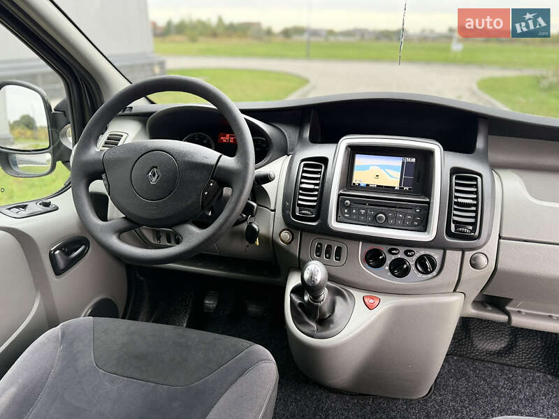 Мінівен Renault Trafic 2013 в Рівному