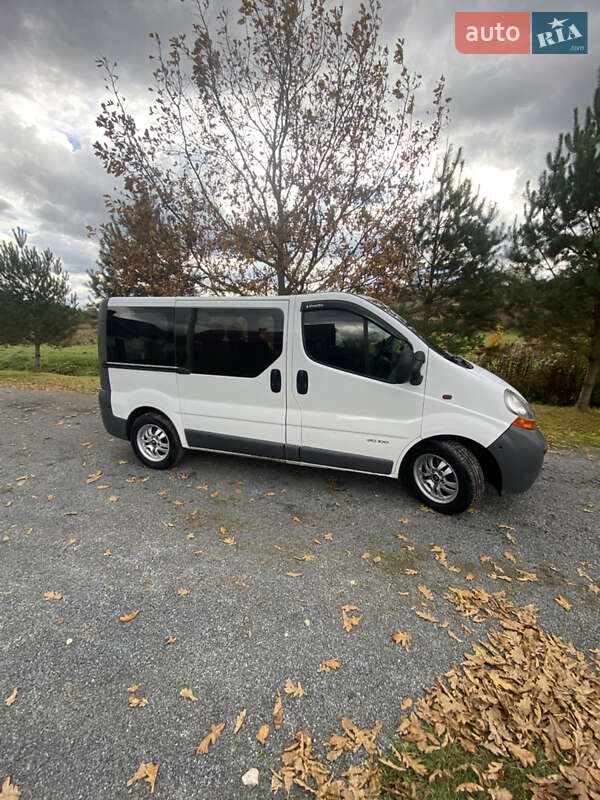 Минивэн Renault Trafic 2005 в Перемышлянах фото 5 Минивэн Renault Trafic 2005 в Перемышлянах