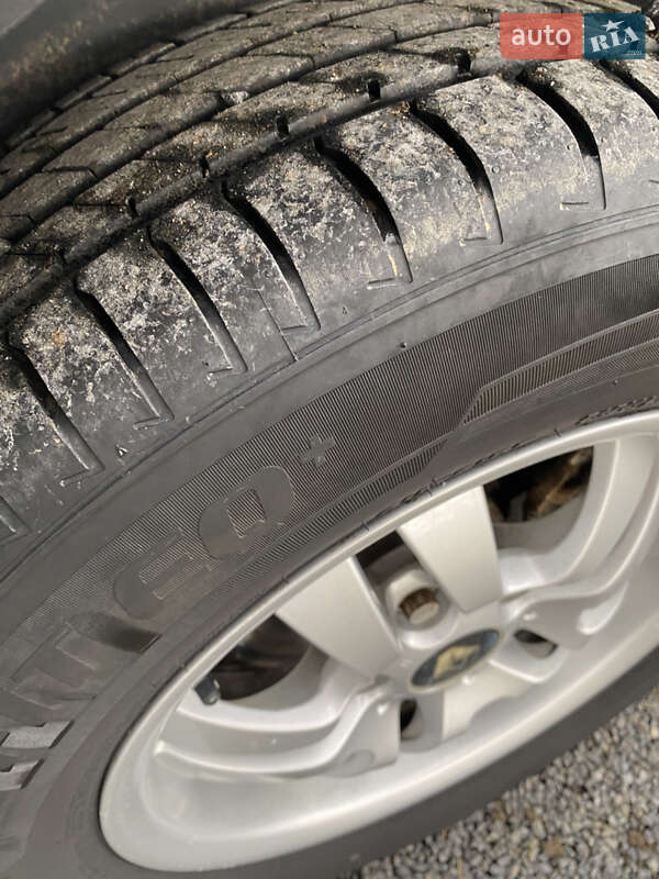 Минивэн Renault Trafic 2005 в Перемышлянах фото 15 Минивэн Renault Trafic 2005 в Перемышлянах