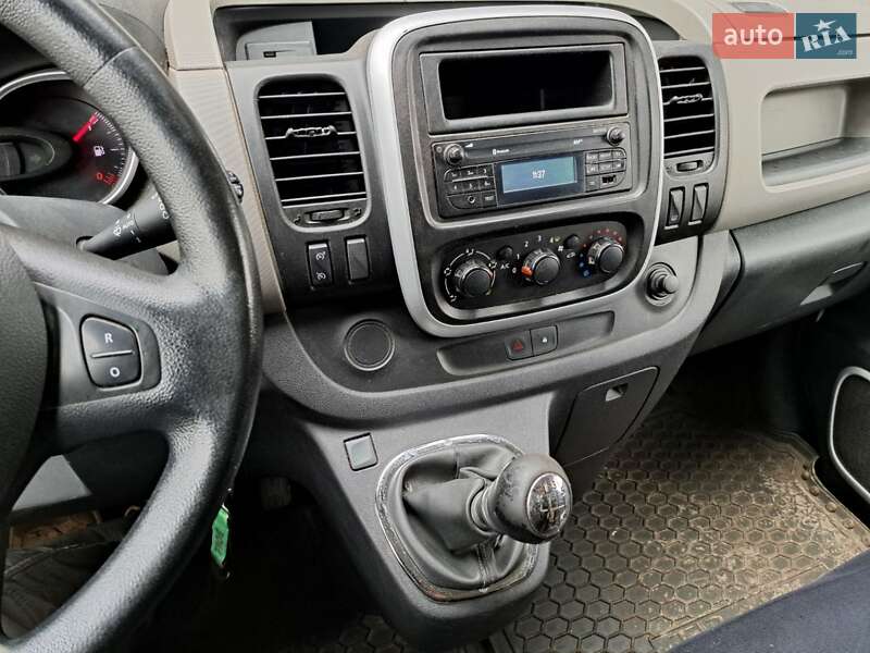 Грузовой фургон Renault Trafic 2017 в Киеве фото 3 Грузовой фургон Renault Trafic 2017 в Киеве