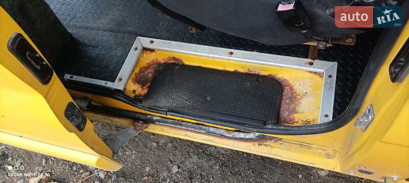 Мінівен Renault Trafic 2004 в Бродах