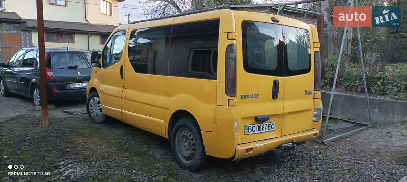 Мінівен Renault Trafic 2004 в Бродах