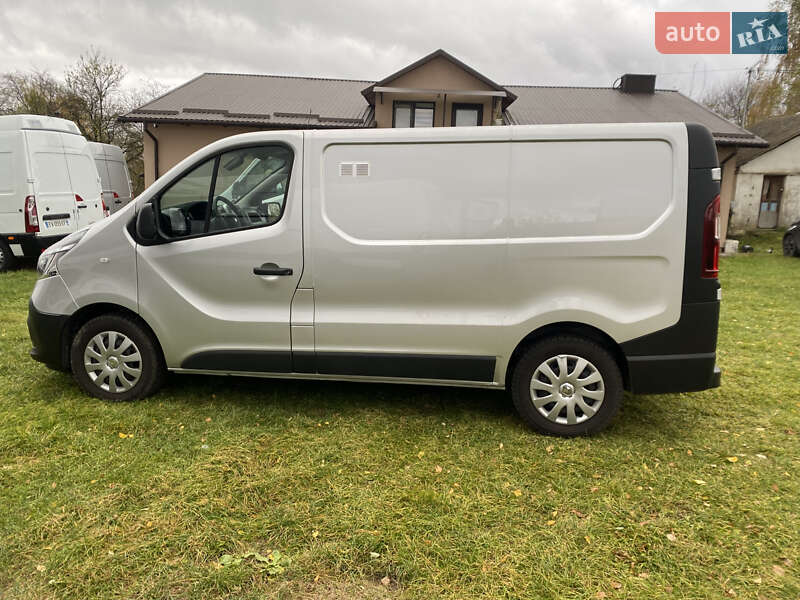 Вантажний фургон Renault Trafic 2021 в Дубні