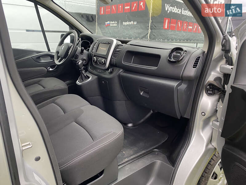 Вантажний фургон Renault Trafic 2021 в Дубні