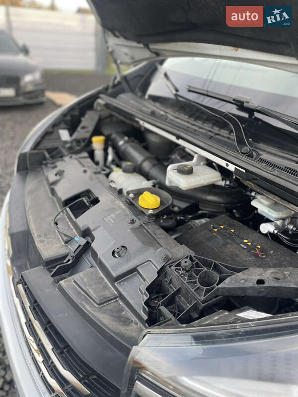 Вантажний фургон Renault Trafic 2020 в Луцьку