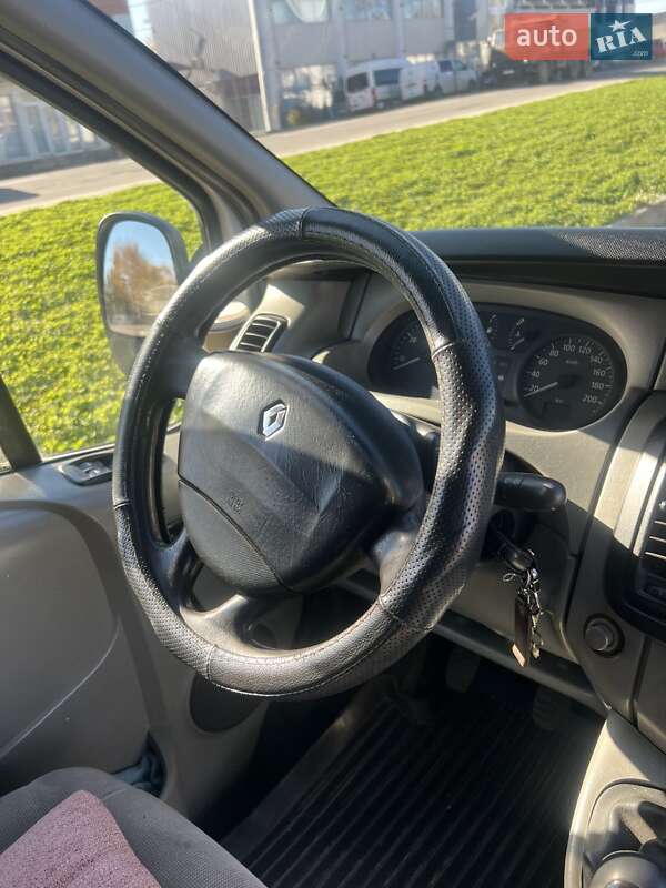 Минивэн Renault Trafic 2003 в Черновцах фото 10 Минивэн Renault Trafic 2003 в Черновцах