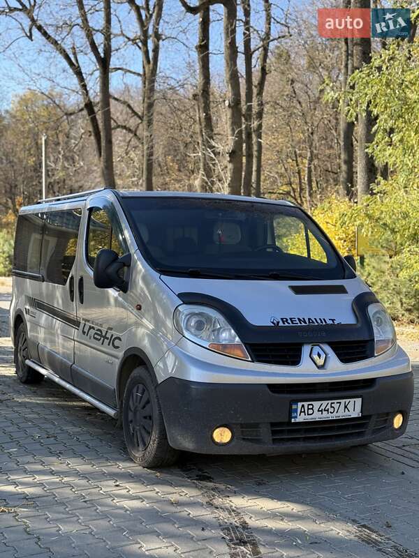 Минивэн Renault Trafic 2007 в Тульчине