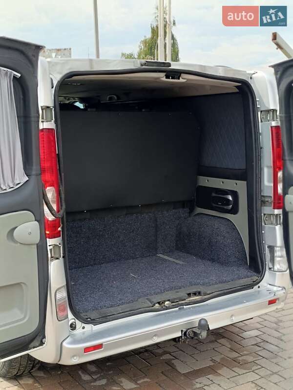 Минивэн Renault Trafic 2012 в Черновцах фото 5 Минивэн Renault Trafic 2012 в Черновцах
